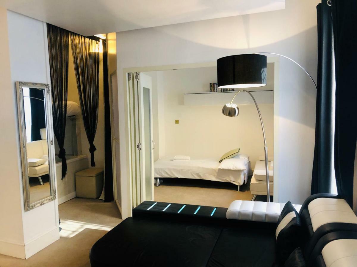 Piccadilly Circus Suites London Exterior photo